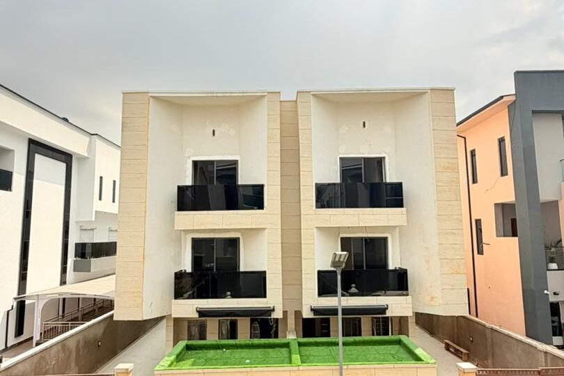 4 Bedroom Semi-Detached Duplex  for Sale in Ikeja GRA